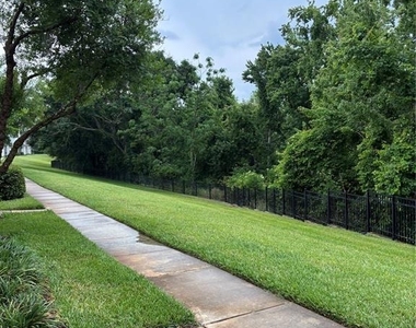 304 Southern Pecan Circle - Photo Thumbnail 1