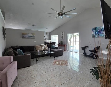 763 Country Woods Circle - Photo Thumbnail 12