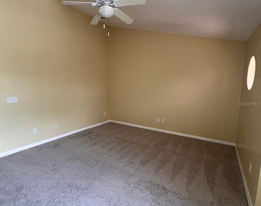 201 Watts Lane - Photo Thumbnail 10