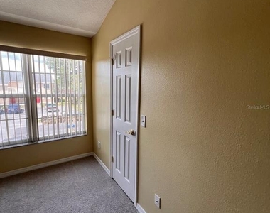 201 Watts Lane - Photo Thumbnail 9