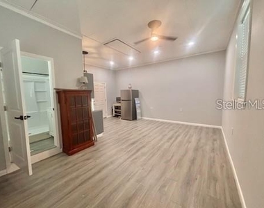 517 Jersey Avenue - Photo Thumbnail 3
