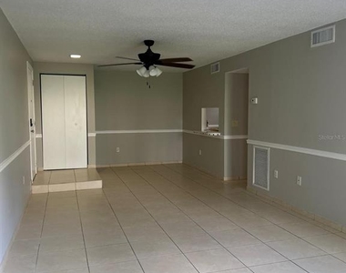 3298 Semoran Boulevard - Photo Thumbnail 8