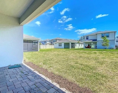 2361 Palm Park Loop - Photo Thumbnail 6