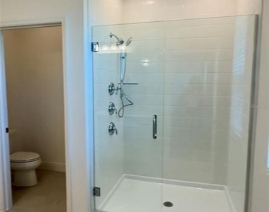 14729 Erice Avenue - Photo Thumbnail 11