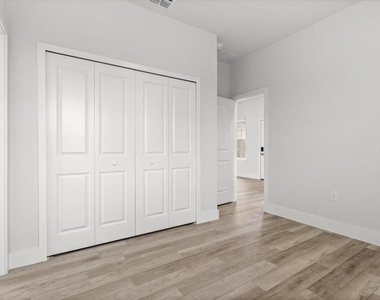 2120 Poinciana Drive - Photo Thumbnail 30