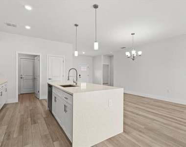 2120 Poinciana Drive - Photo Thumbnail 9