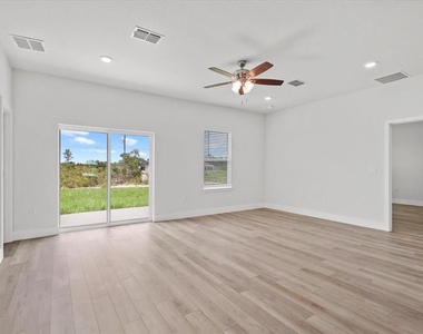 2120 Poinciana Drive - Photo Thumbnail 12
