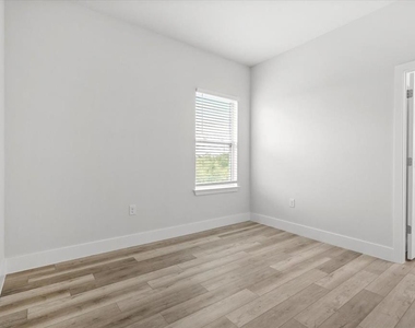 2120 Poinciana Drive - Photo Thumbnail 29