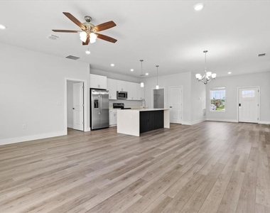 2120 Poinciana Drive - Photo Thumbnail 13