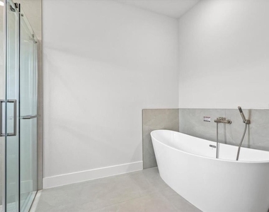 2120 Poinciana Drive - Photo Thumbnail 24