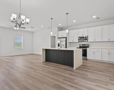 2120 Poinciana Drive - Photo Thumbnail 5