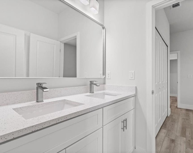 2120 Poinciana Drive - Photo Thumbnail 32