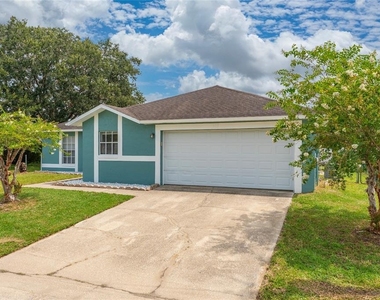 913 San Rafael Way - Photo Thumbnail 2