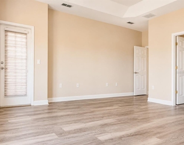 3180 Winding Trail - Photo Thumbnail 10