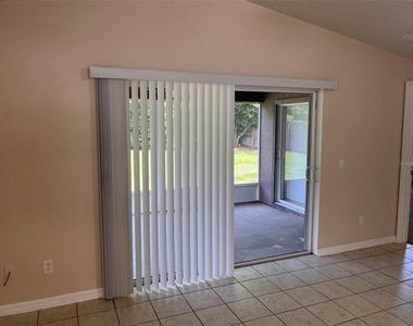 2005 N Lake Eloise Drive - Photo Thumbnail 6