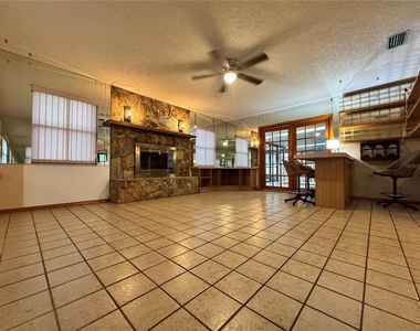 8225 E Highway 25 - Photo Thumbnail 33