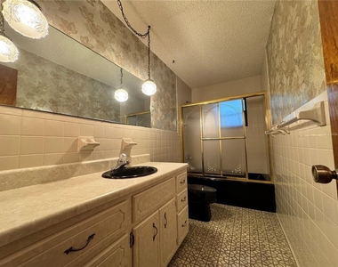 8225 E Highway 25 - Photo Thumbnail 20