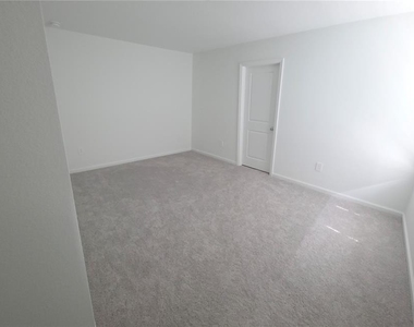 7191 Sw 92nd Street - Photo Thumbnail 3