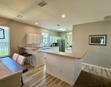 2360 Nw 53rd Avenue Road - Photo Thumbnail 6