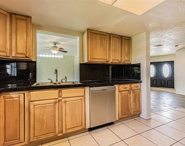 4149 Floramar Terrace - Photo Thumbnail 18