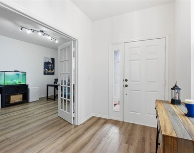 1840 Napoli Drive - Photo Thumbnail 9