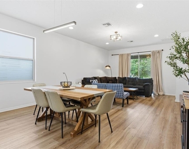 1840 Napoli Drive - Photo Thumbnail 19