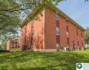 1464 Cedar Crest Avenue - Photo Thumbnail 35