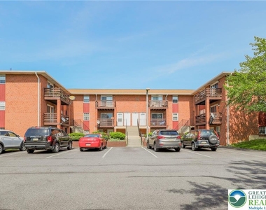 1464 Cedar Crest Avenue - Photo Thumbnail 1