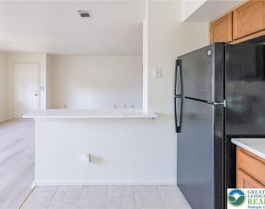 1464 Cedar Crest Avenue - Photo Thumbnail 16