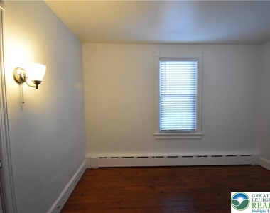 204 N 9th Street - Photo Thumbnail 34