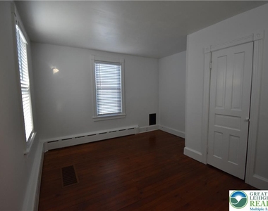 204 N 9th Street - Photo Thumbnail 20