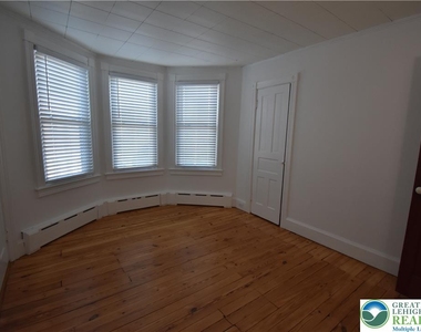 204 N 9th Street - Photo Thumbnail 26