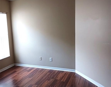 4617 Newbourne Way - Photo Thumbnail 20
