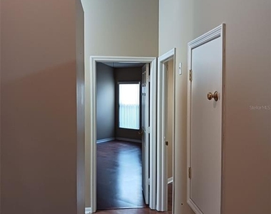 4617 Newbourne Way - Photo Thumbnail 15