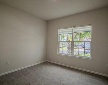 1270 Whispering Lane - Photo Thumbnail 8