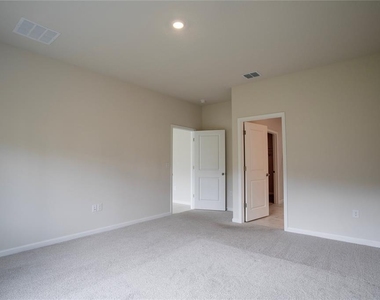 1270 Whispering Lane - Photo Thumbnail 19