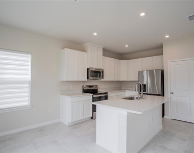 1270 Whispering Lane - Photo Thumbnail 27