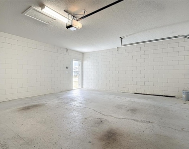 1823 Summer Serenity Drive - Photo Thumbnail 35