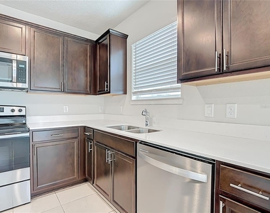 1823 Summer Serenity Drive - Photo Thumbnail 13