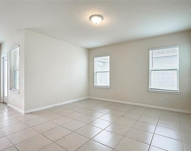 1823 Summer Serenity Drive - Photo Thumbnail 17