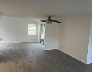 8516 Inwood Drive - Photo Thumbnail 3