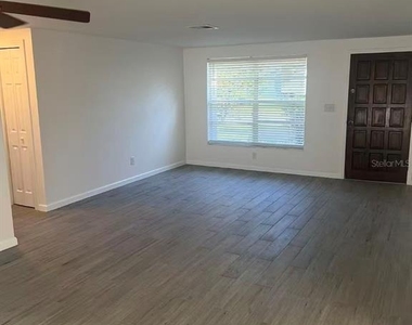 8516 Inwood Drive - Photo Thumbnail 4