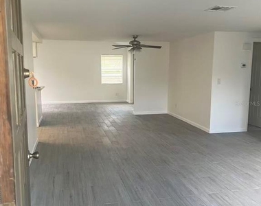 8516 Inwood Drive - Photo Thumbnail 2