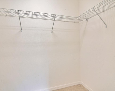 2905 Sunstone Drive - Photo Thumbnail 21