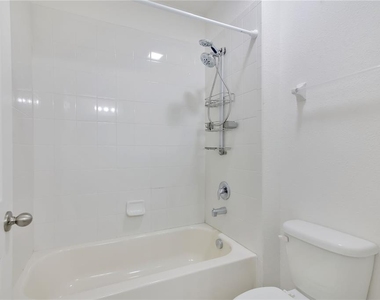 2905 Sunstone Drive - Photo Thumbnail 23