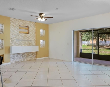2905 Sunstone Drive - Photo Thumbnail 4