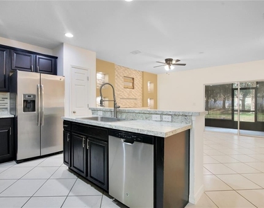 2905 Sunstone Drive - Photo Thumbnail 9