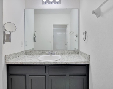 2905 Sunstone Drive - Photo Thumbnail 22