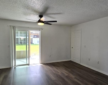 671 Royalty Court - Photo Thumbnail 2