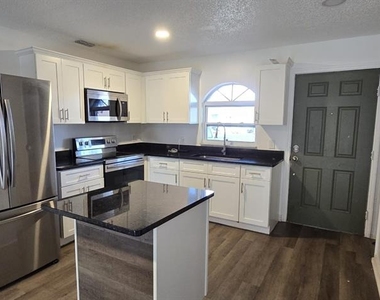 671 Royalty Court - Photo Thumbnail 1